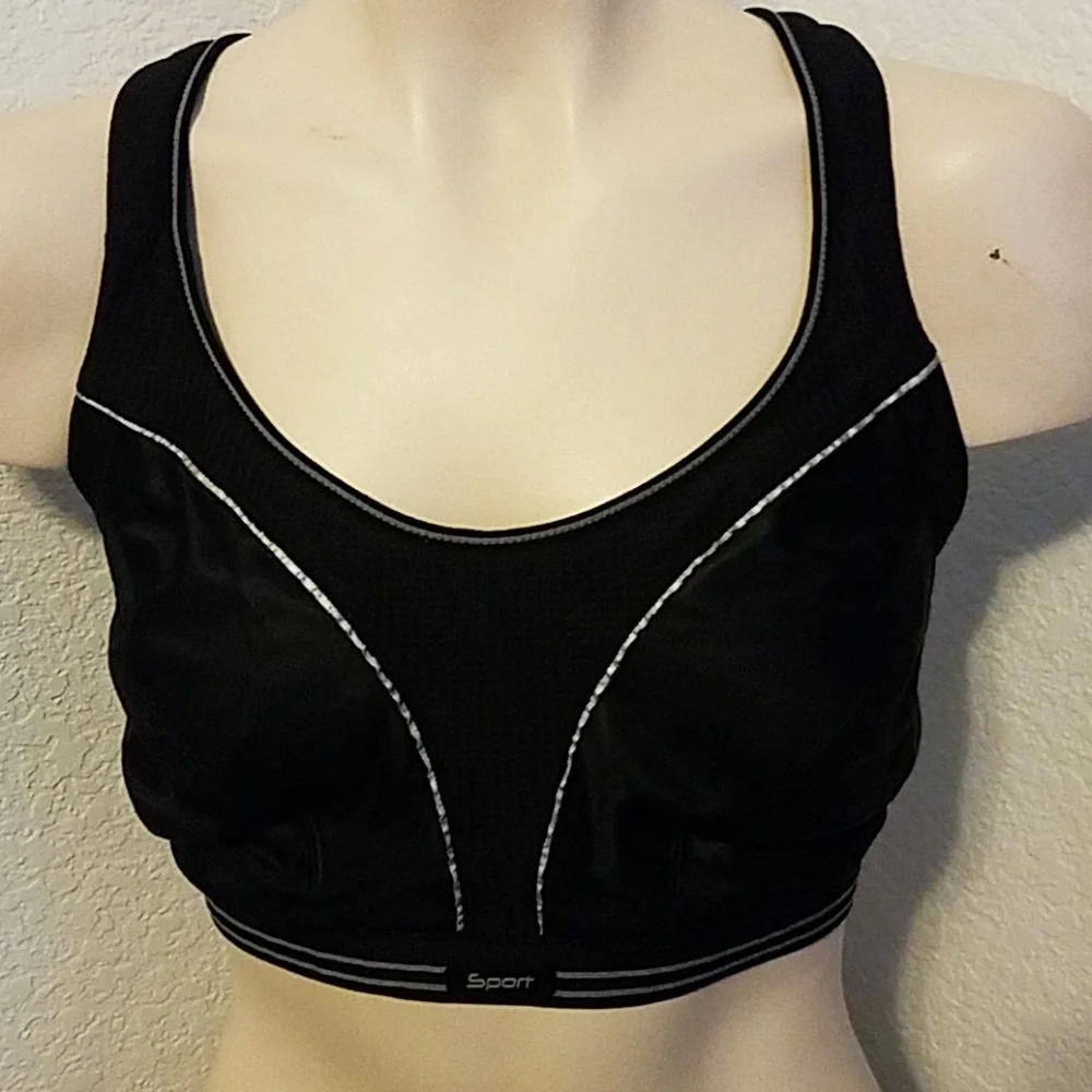 NEW La Isla Run brand ladies sports bra size 38F